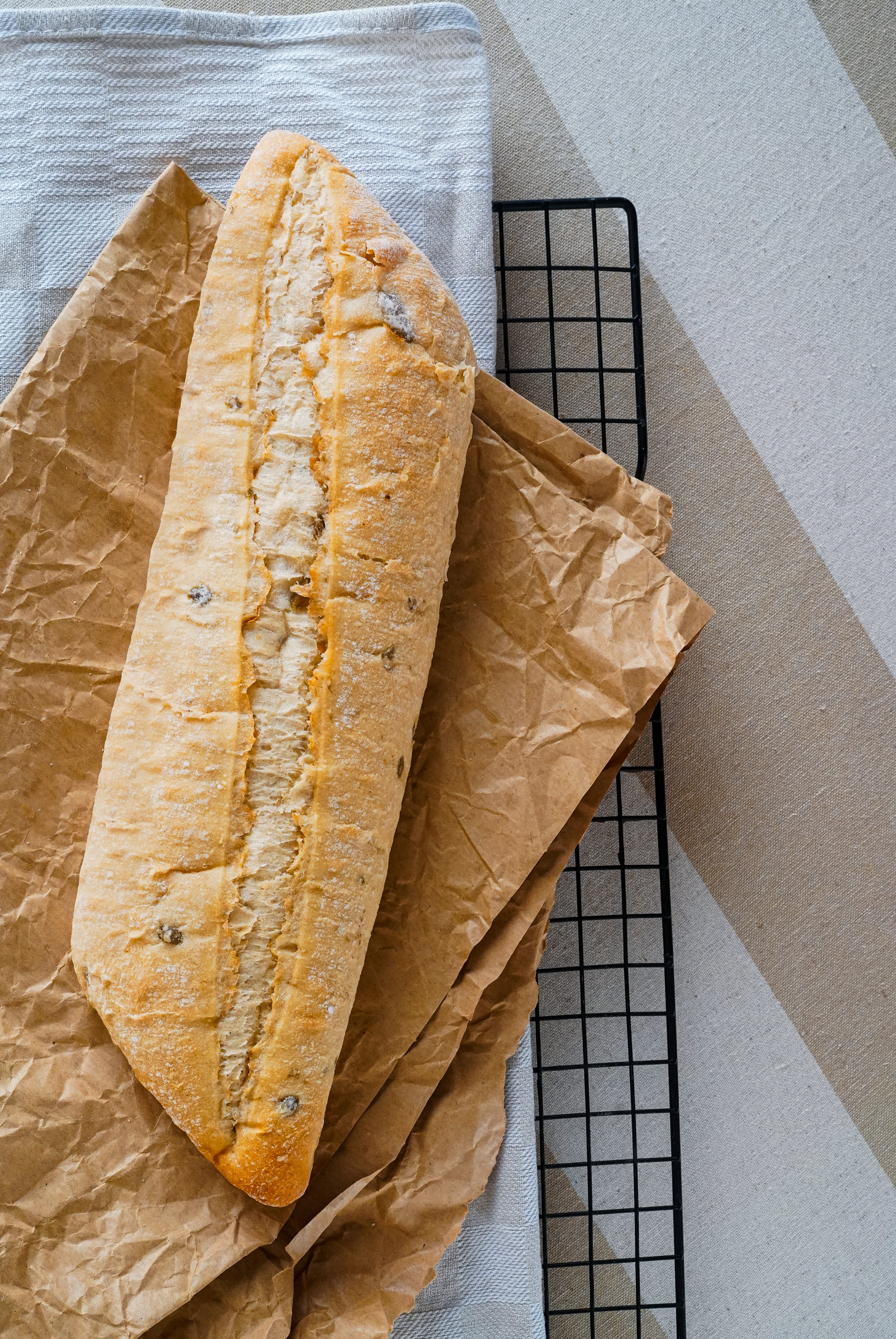Rustiek Stokbrood met Olijven